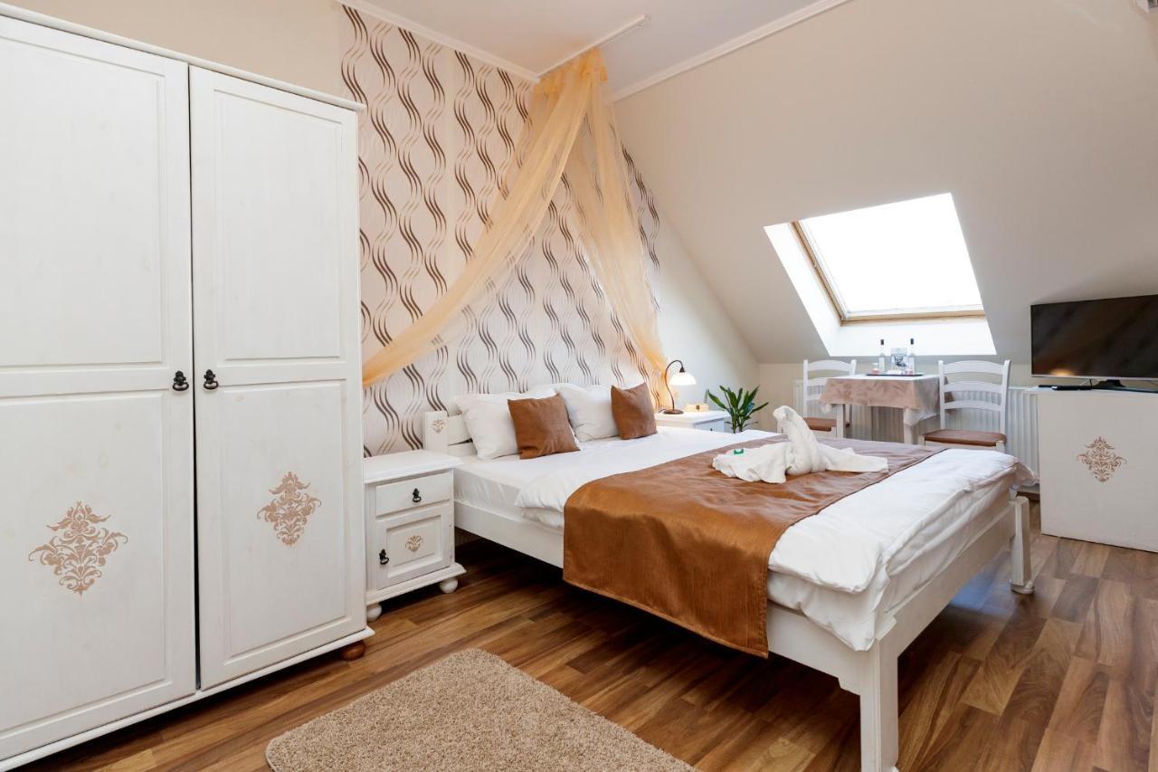 אגר Almafa Apartmanhaz מראה חיצוני תמונה