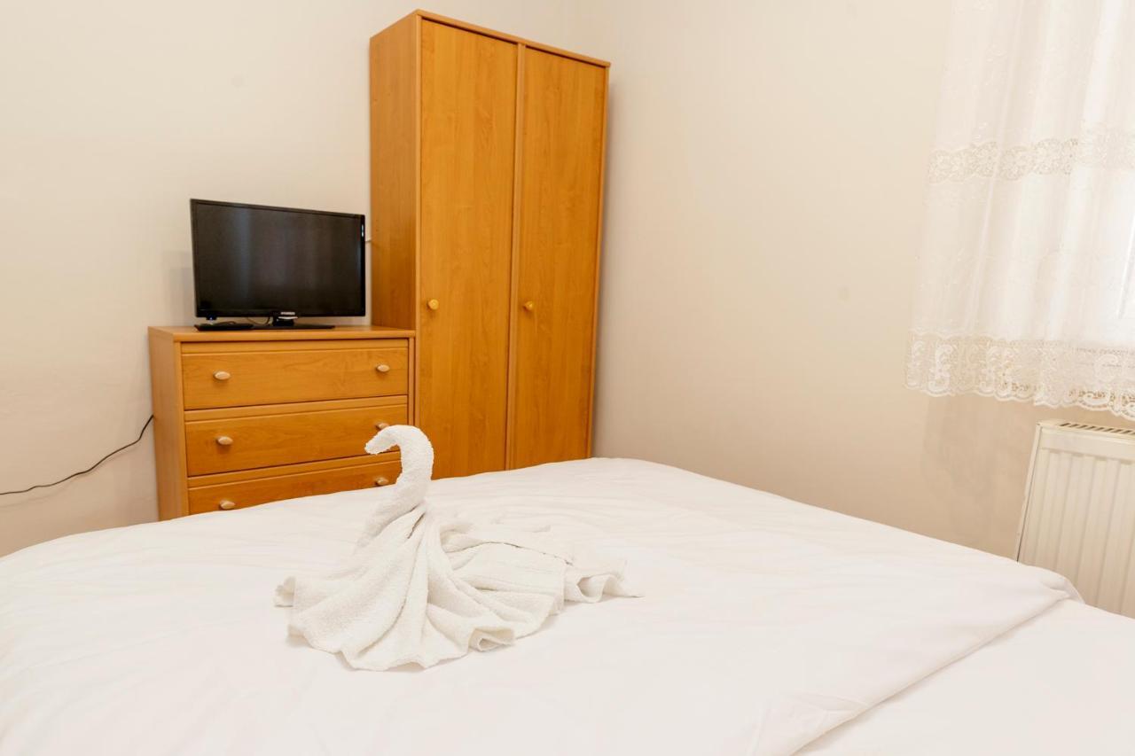 אגר Almafa Apartmanhaz מראה חיצוני תמונה